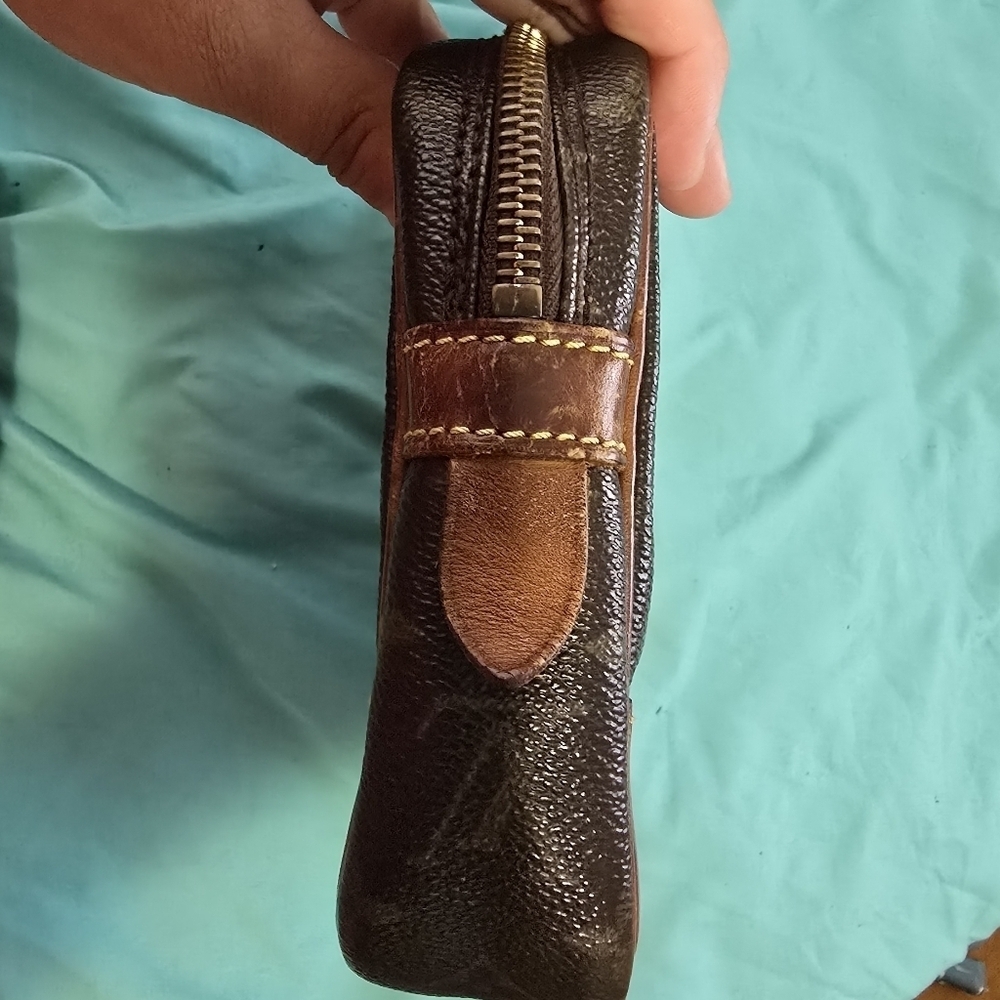 Vintage Louis Vuitton Travel Bag - Picture 6 of 11